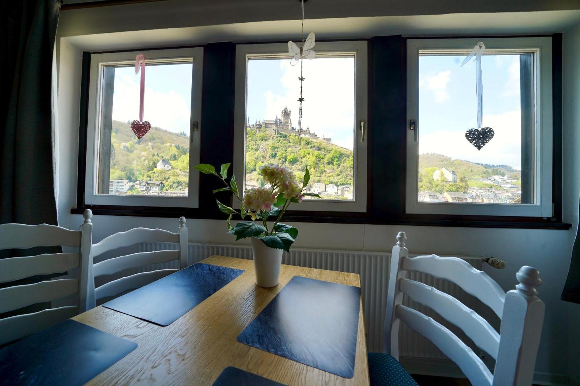 Apartments Haus Daniela Commune fusionnée de Cochem-Land Extérieur photo